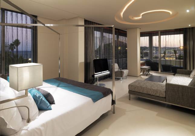 Las mejores habitaciones en Hotel Aguas De Ibiza Spa & Resort. La mayor comodidad con nuestro Spa y Masaje en Illes Balears