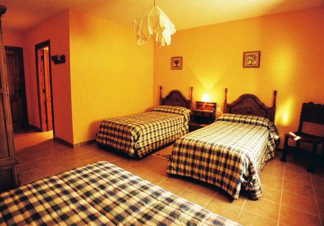 El mejor precio para Hotel Rural La Trocha De Hoyorredondo. Relájate con nuestro Spa y Masaje en Avila