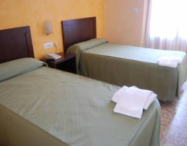 Habitacion doble uso indiviudal, Doble Uso Individual, Hotel Balfagon Calanda en Teruel