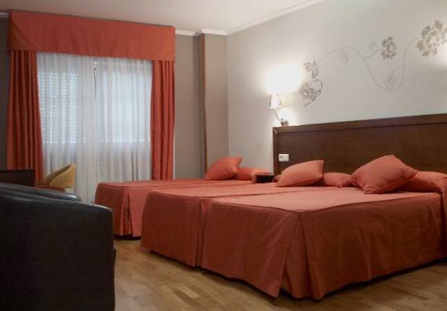 Confortables habitaciones en Hotel Insua. Relájate con nuestro Spa y Masaje en A Coruna