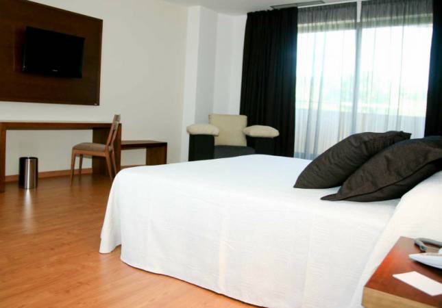 Los mejores precios en Hotel Spa Norat Torre do Deza. El entorno más romántico con nuestra oferta en Pontevedra