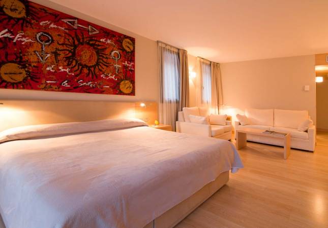 Confortables habitaciones en Hotel Palome. Disfruta  nuestro Spa y Masaje en La Massana