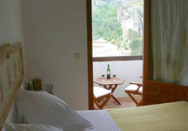 Espaciosas habitaciones en Posada San Jose. Relájate con nuestro Spa y Masaje en Cuenca