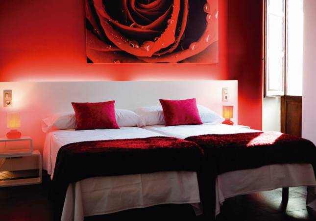 Románticas habitaciones en Hotel El Retiro De Kunkan. El entorno más romántico con nuestro Spa y Masaje en Castellon