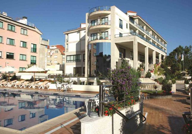 Precio mínimo garantizado para Hotel Carlos I Silgar. El entorno más romántico con los mejores precios de Pontevedra