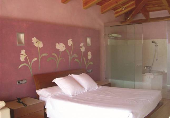 Relax y confort en Hotel Urbisol & Spa. El entorno más romántico con los mejores precios de Barcelona