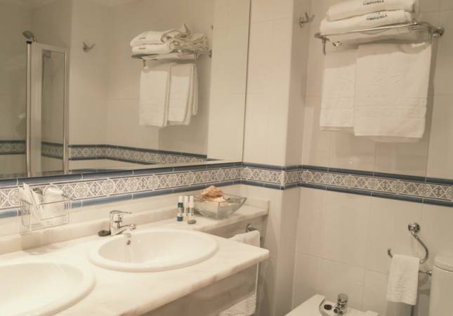 Inolvidables ocasiones en Hotel Balneario de Compostela. El entorno más romántico con los mejores precios de A Coruna